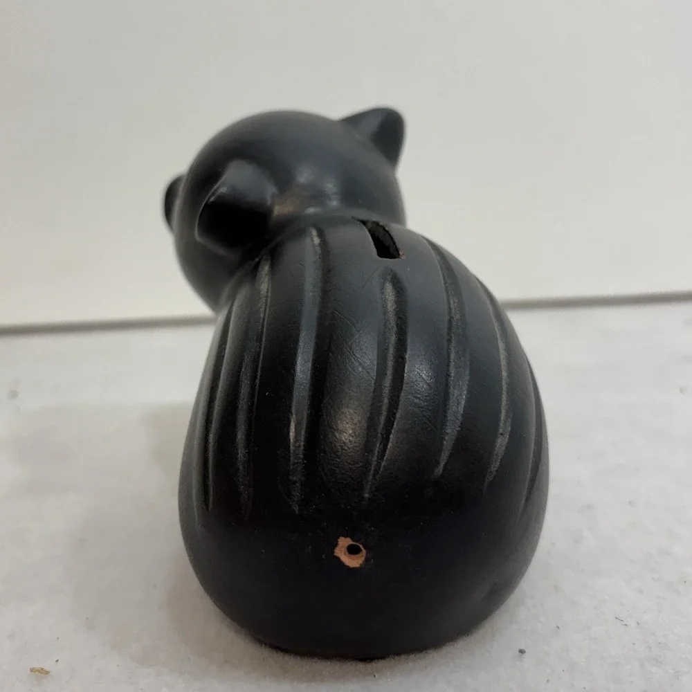 N/A vintage black